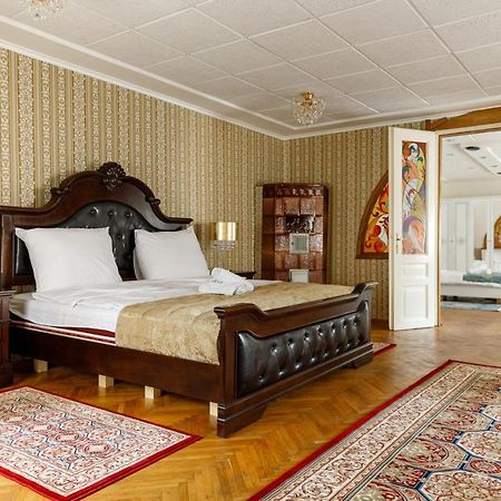 Imperial Boutique Apartment Brasov Bagian luar foto