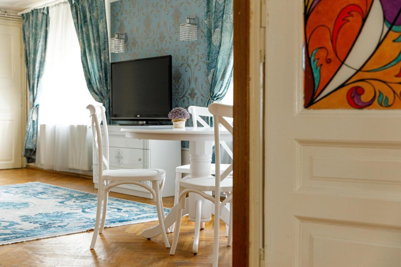 Imperial Boutique Apartment Brasov Bagian luar foto